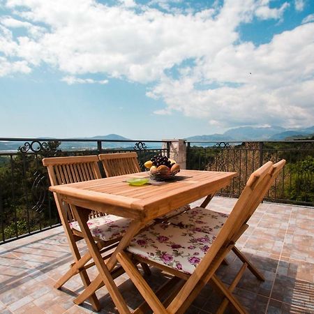 Sunny Nest Apartments Котор Экстерьер фото