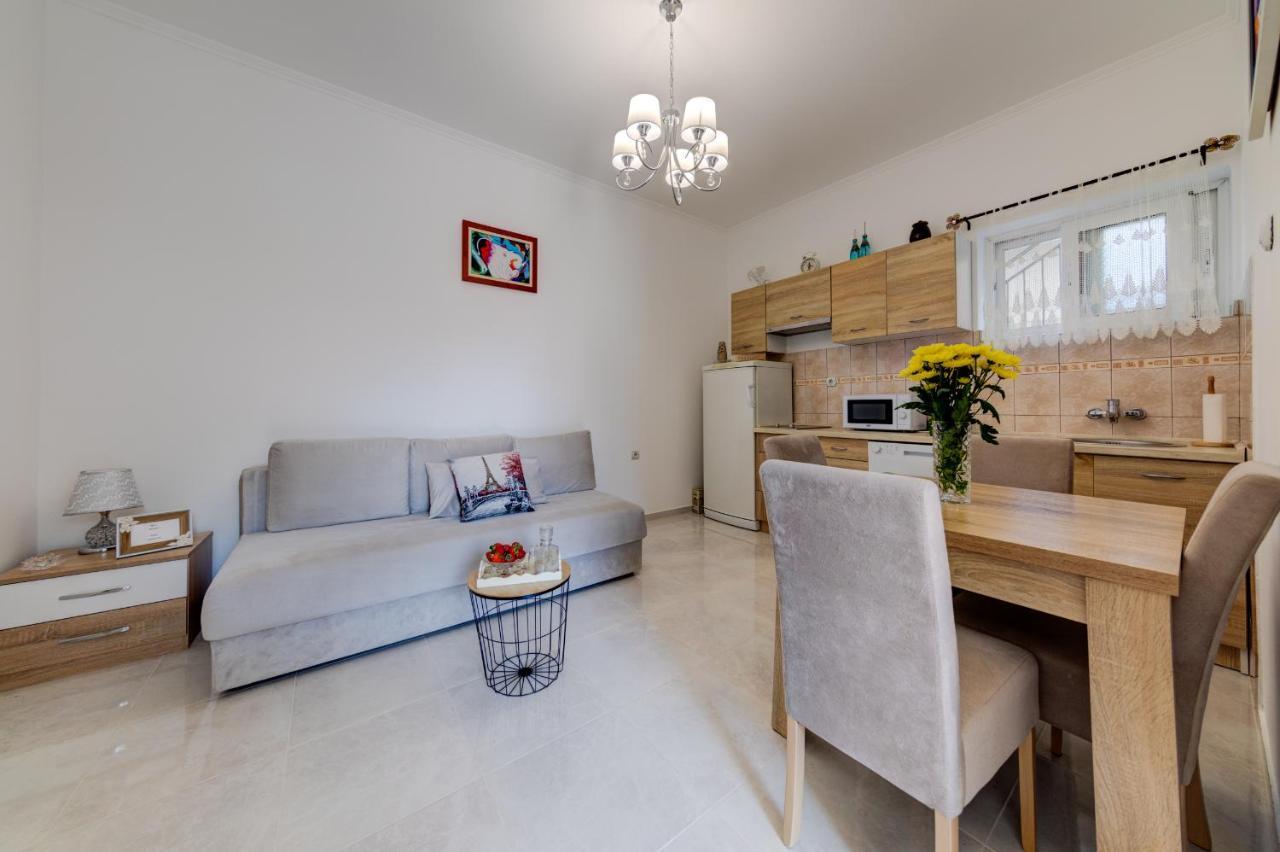 Sunny Nest Apartments Котор Экстерьер фото